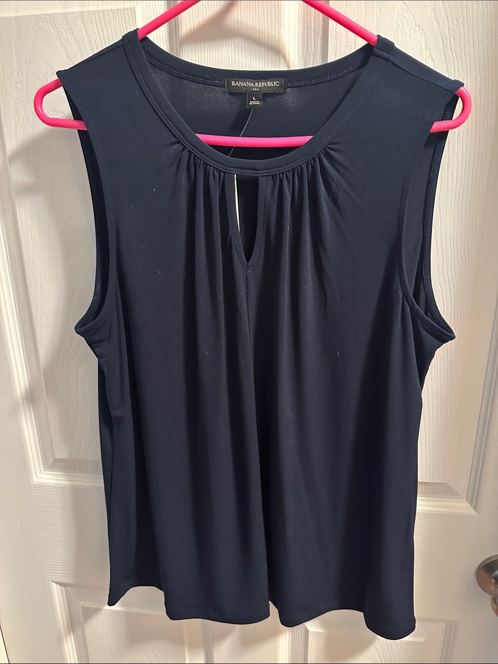 Banana Republic Navy Sleeveless Keyhole Shell- Size L NWT